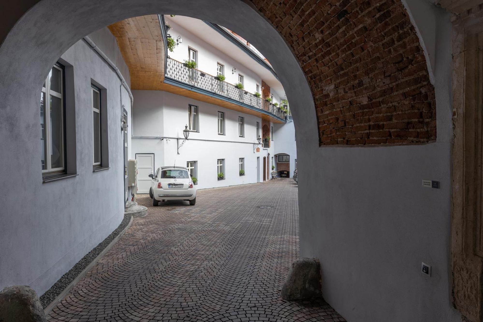 Magister Seven Acomodação com café da manhã Sibiu Exterior foto